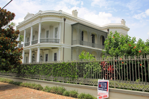 Er staan aardige optrekjes te koop in New Orleans